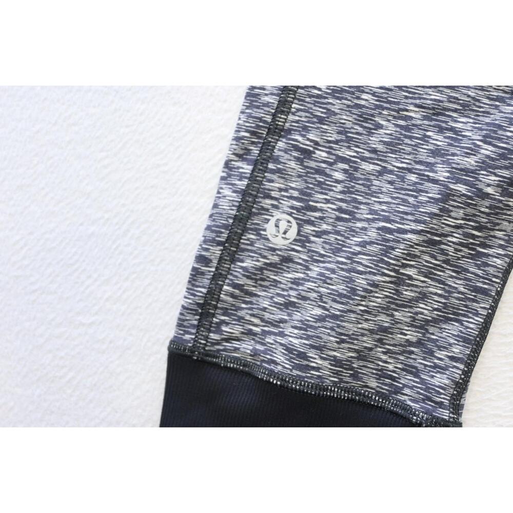 Lululemon Leggings Gray Athletic Yoga Sweat‎ Capri Pants Womens Size 4